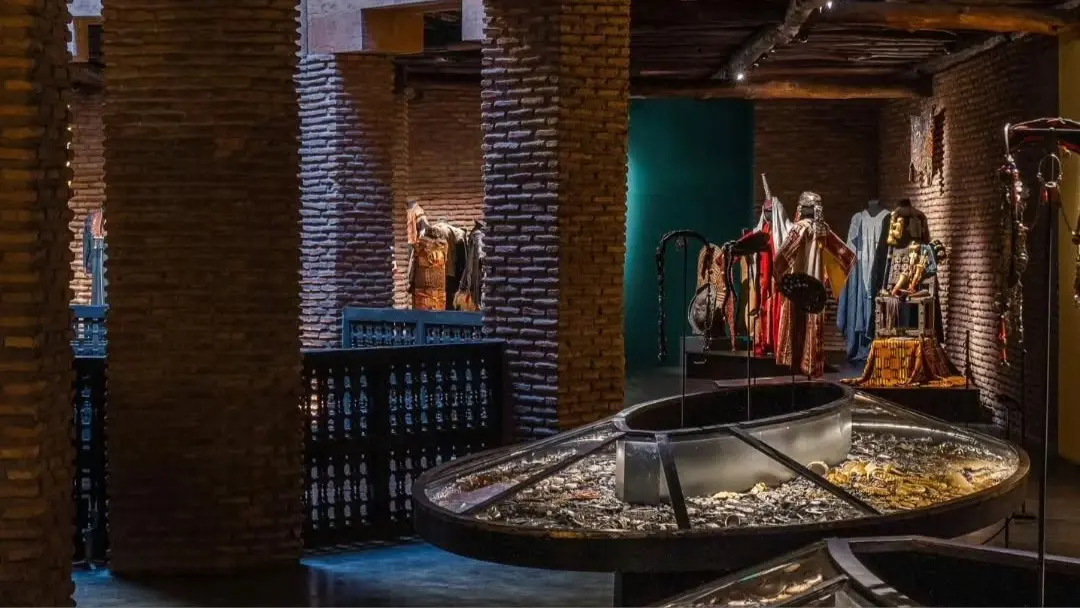 Monde des Arts de la Parure