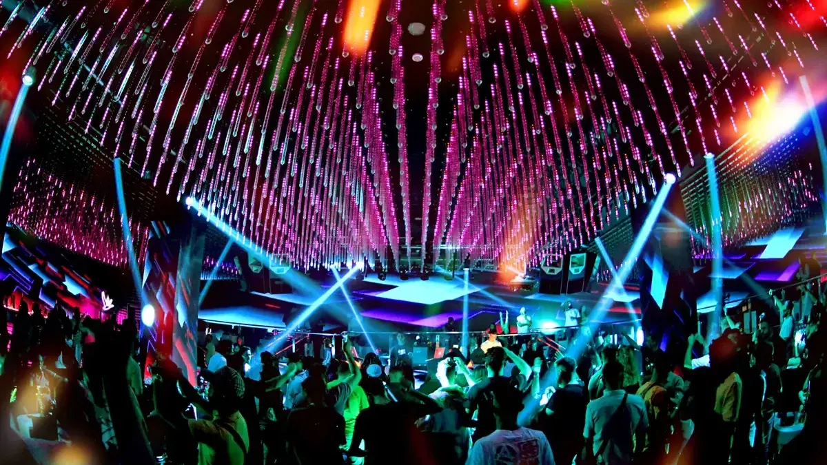 555 Famous Club