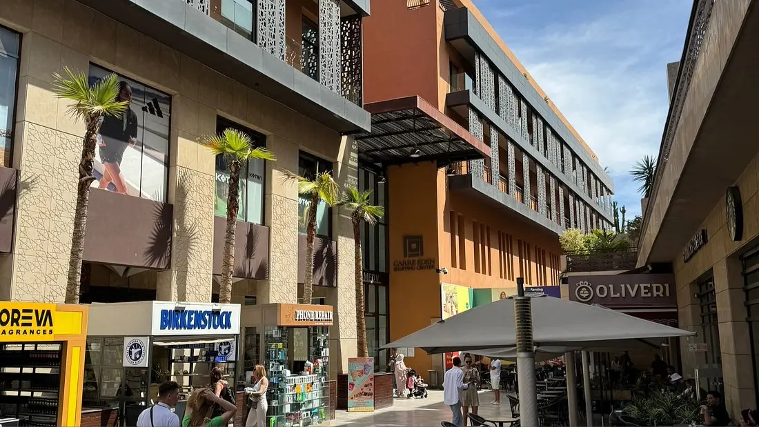 Carré Eden Shopping Center